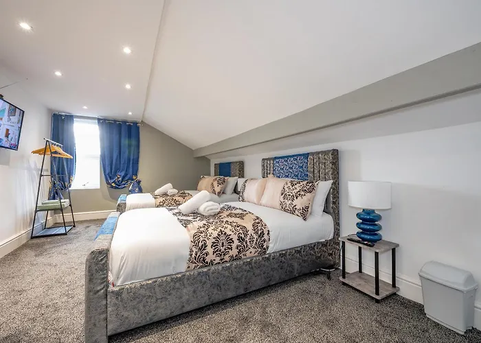 Homestay *ra10w* For Your Relaxed & Cosy + Free Parking + Free Fast Wifi * Leeds (West Yorkshire)